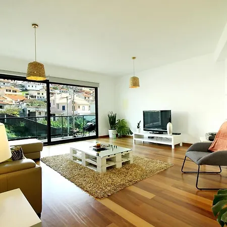 Madeira Island - Cosy & Spacious Holidays House Near The Beach In Machico Machico (Madeira)