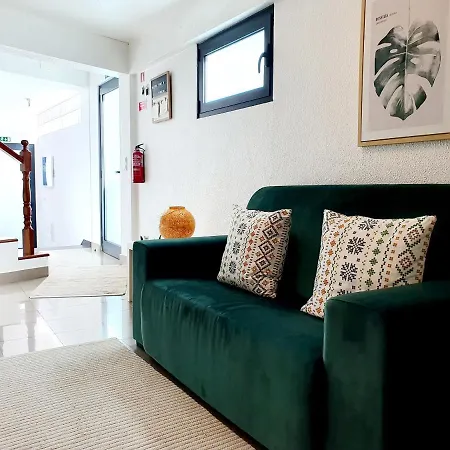 Madeira Island - Cosy & Spacious Holidays House Near The Beach In Machico Machico (Madeira)