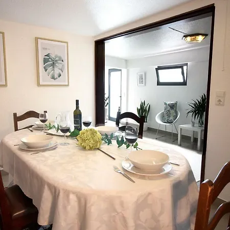 Madeira Island - Cosy & Spacious Holidays House Near The Beach In Machico * Machico (Madeira)